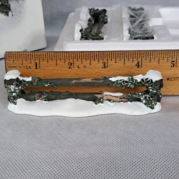 Department 56 Village Accessories #52722 Holly Split Rail Fence Set of 4 - Picture 2 of 12